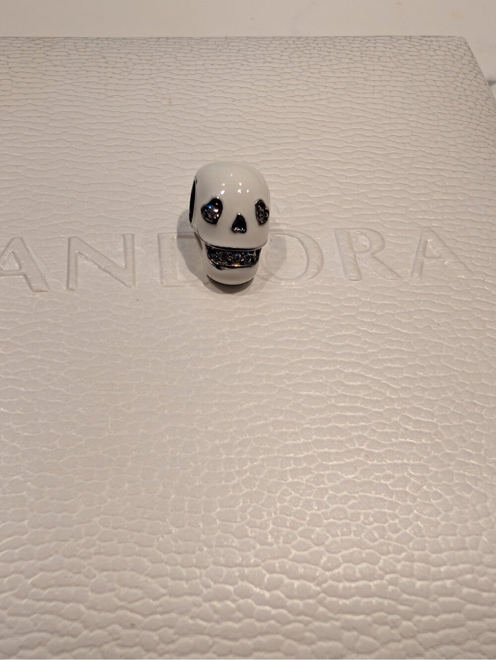 Pandora Skull Charm glow in the dark s925 ale